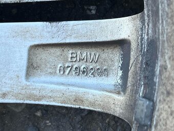 ALU kola BMW 6796239 F30 F31 F33 17" 7,5J ET37 225/50/R17 - 8