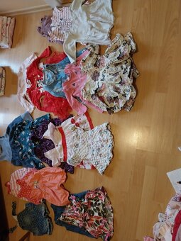 Oblečení na holčičku 6-12 měs,. 252 kusů - 8