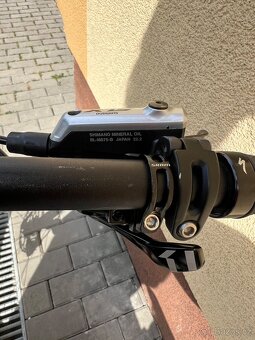 Specialized - vel M - 8