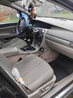 Renault Vel Satis - 8