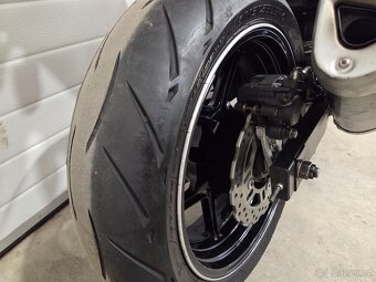 Kawasaki Z 750 - 8