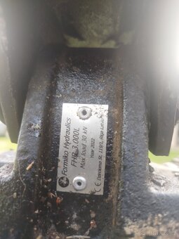 Vyvažečka za traktor - 8