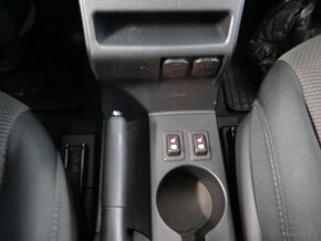 Mazda 5 1.8 klima,7mís,xenon,výhř,senz, auto nyní po serv. - 8
