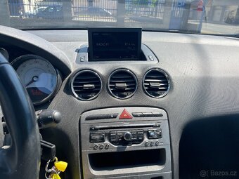 PEUGEOT 308 SW PANORAMA 1.6HDI 68KW 2011 - 8