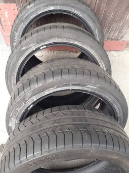 Prodám letní pneu 235/45 R 19 - 8
