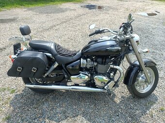 Triumph America 865 - 8