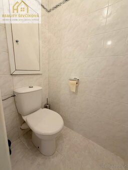 Pronájem bytu 1+1, 41 m2 – tř. Edvarda Beneše - 8