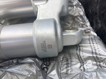 WP xact vidlice + tlumič - 8