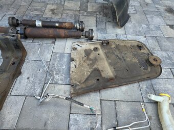 Díly Jeep Grand cherokee  5,7L - 8