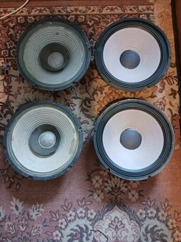 odposlechy 15" - 8