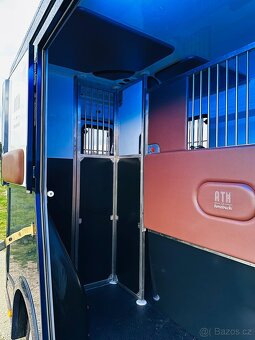 Přepravník na koně Renault ATM 5-místný / Automat - 8