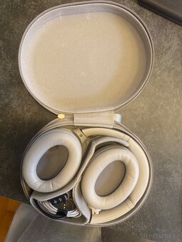 Sony WH-1000XM4, stříbrná jako nová - 8