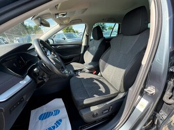 Škoda Octavia 2.0TDI 110kw DSG,matrix,head-up,kessy,el.kufr - 8