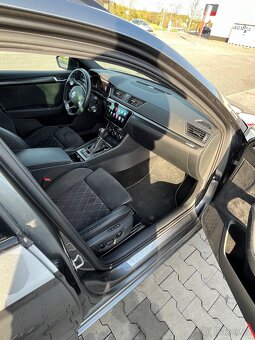 Superb Combi Sportline 4x4 147KW nezávislé topení - 8