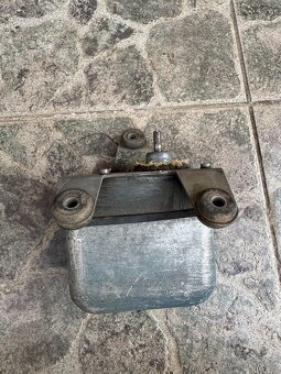 díly na automobil Wartburg - 8