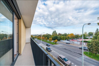 Pronájem bytu 2+kk, U Nového dvora, Lhotka, 21.190 Kč/měs, 4 - 8