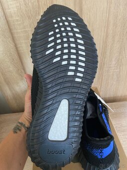 Yeezy 350 v2 Dazzling Blue - 8