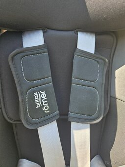 Britax Dualfix m i-size - 8