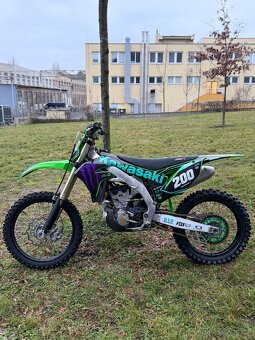Kawasaki KX250 - 8