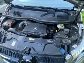 Mercedes V220 - 8