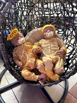 Realistická Reborn dvojčátka s příslušenstvím - 8