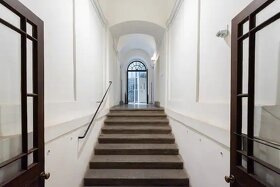 PRODEJ- Luxusního bytu 3+1 (89 m/2).Praha 1. Smetanovo nábř - 8
