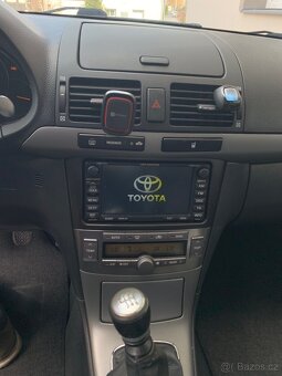 Toyota Avensis T25/2.2/110 kw - 8