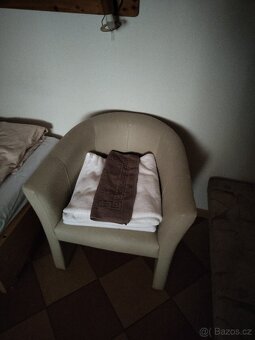 Koženkové křesla - 8
