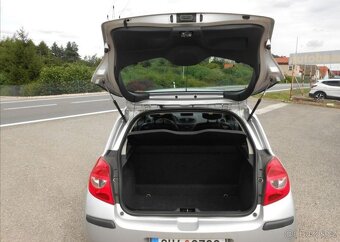 Renault Clio 1,2 55 kW KLIMA Historie benzín - 8