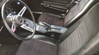 Prodám Chevrolet Corvette C3 - 8