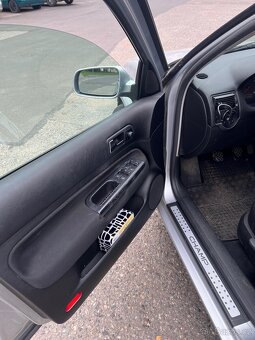 Golf IV. 1.4 - 55kw - benzin - 8