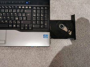 Fujitsu LifeBook E752 - 8