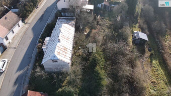 Prodej rodinného domu, 3+1, garáž, dílna, pozemek 1074m2, ul - 8