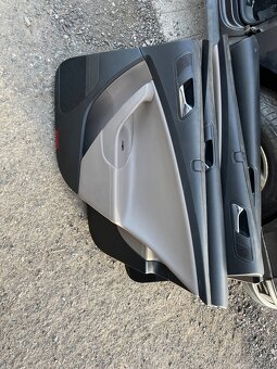 Náhradní díly VW Passat B6 - 8