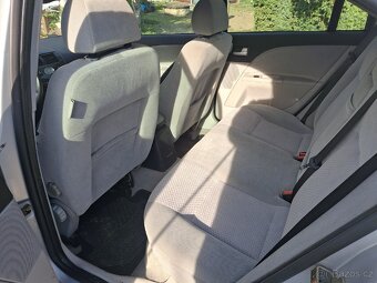 Ford Mondeo - 8