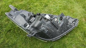 Toyota Yaris III 2014-2017, lave predne svetlo z den. sviet. - 8