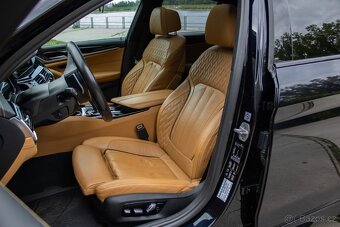 BMW Rad 5 540i xDrive A/T. - 8