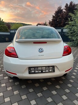 Volkswagen Beetle Sport 2.0Tfsi 147Kw - DSG - 8
