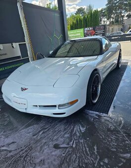 Chevrolet Corvette C5 TARGA 5.7 V8 - 8