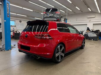 Volkswagen Golf 2.0 GTI 169 kW - 8