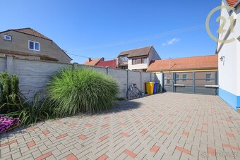 Pronájem zrekonstruovaného bytu 2+1 v rodinném domě v Mil... - 8