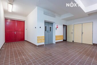 Pronájem komerční Obchodní prostory, 360㎡ - 8