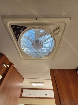 ZÁNOVNÍ OBYTNÁ LAIKA L 509 EMBLEMA 1.MAJITEL - 8