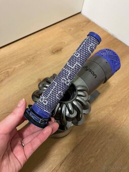 Dyson V6 - 8