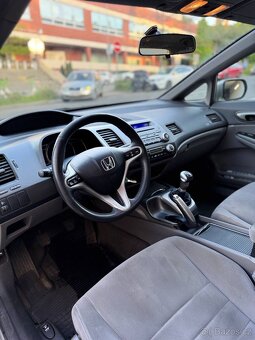 Honda Civic 8 Sedan 1.8vtec - 8