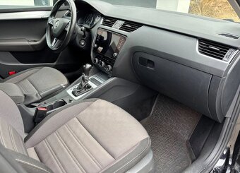 Skoda Octavia 2.0 TSI Ambition DSG - 8