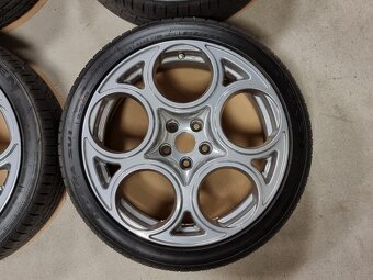 alu ALFA ROMEO GTA 7,5x17" 5x98 ET35 s pneu 215/40 R17 - 8