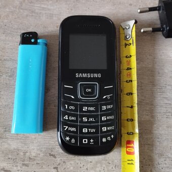 SAMSUNG TLAČÍTKOVÝ - 8