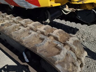 BAGR Komatsu PC14 r2015 - 1700kg - roztah. podv., hyd. svah - 8