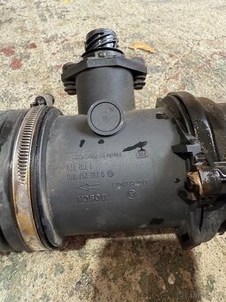 Motor M60B40 - kompletní - 8
